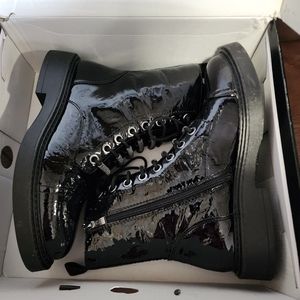 Womans Malaya Lace up Boots